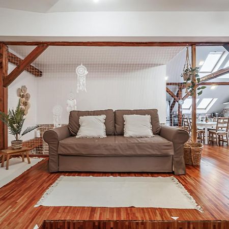 Beautiful And Romantic Penthouse With Two Terraces 布拉迪斯拉发 外观 照片
