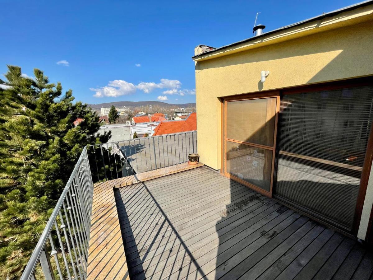 Beautiful And Romantic Penthouse With Two Terraces 布拉迪斯拉发 外观 照片