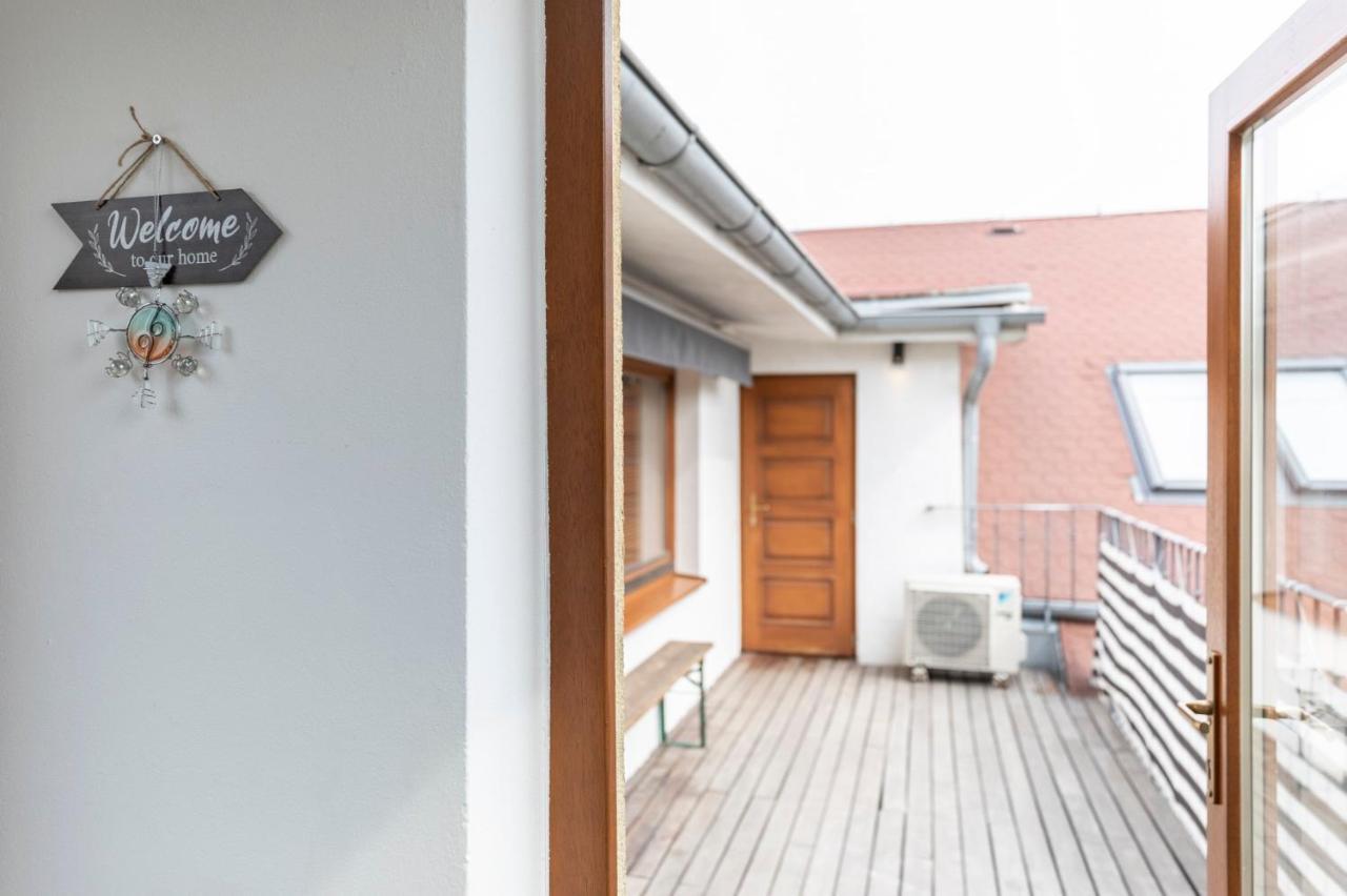 Beautiful And Romantic Penthouse With Two Terraces 布拉迪斯拉发 外观 照片