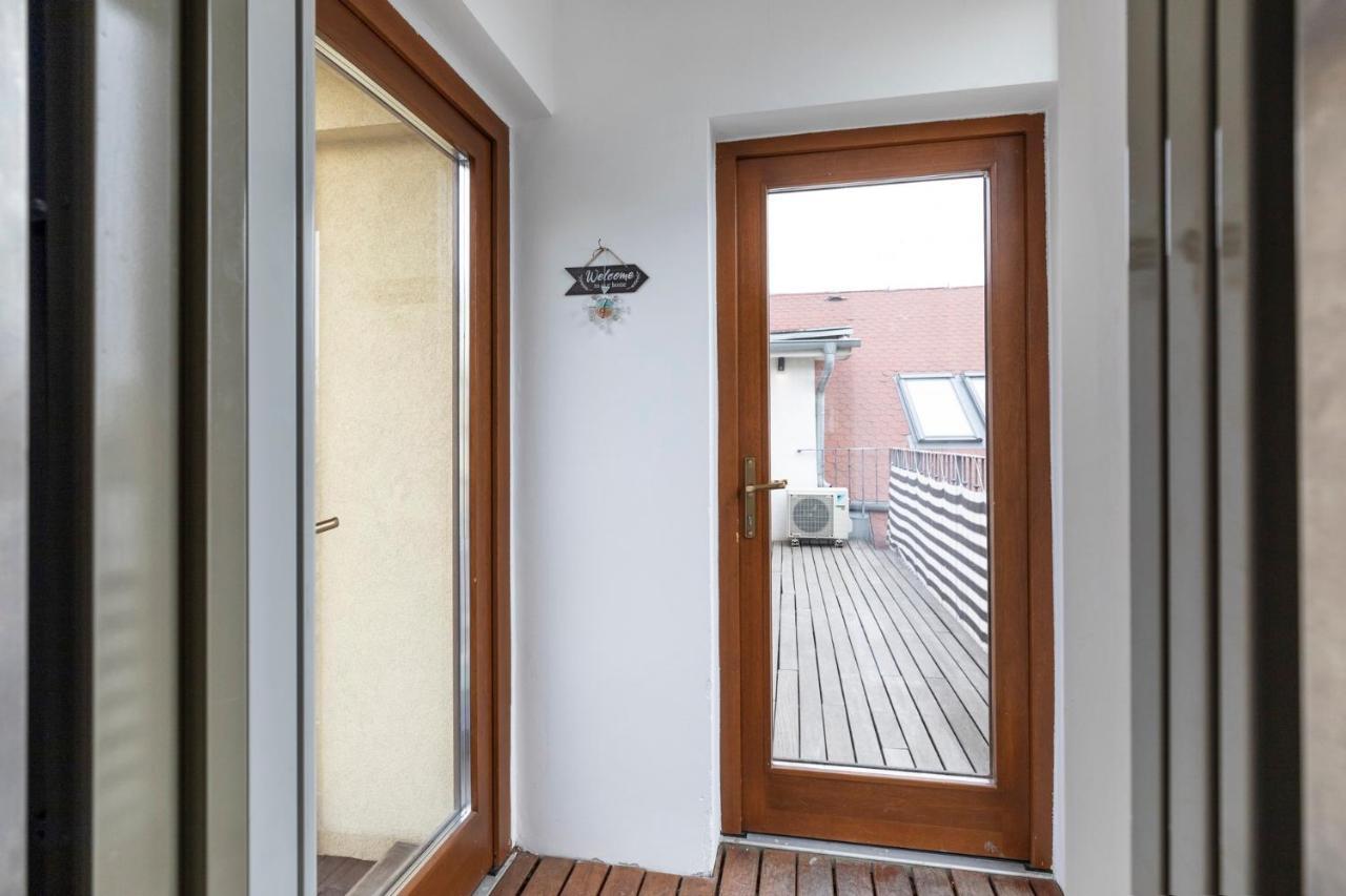 Beautiful And Romantic Penthouse With Two Terraces 布拉迪斯拉发 外观 照片
